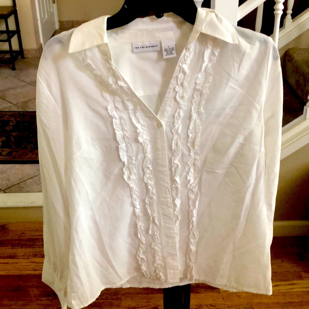 100% cotton button up with ruffle detail